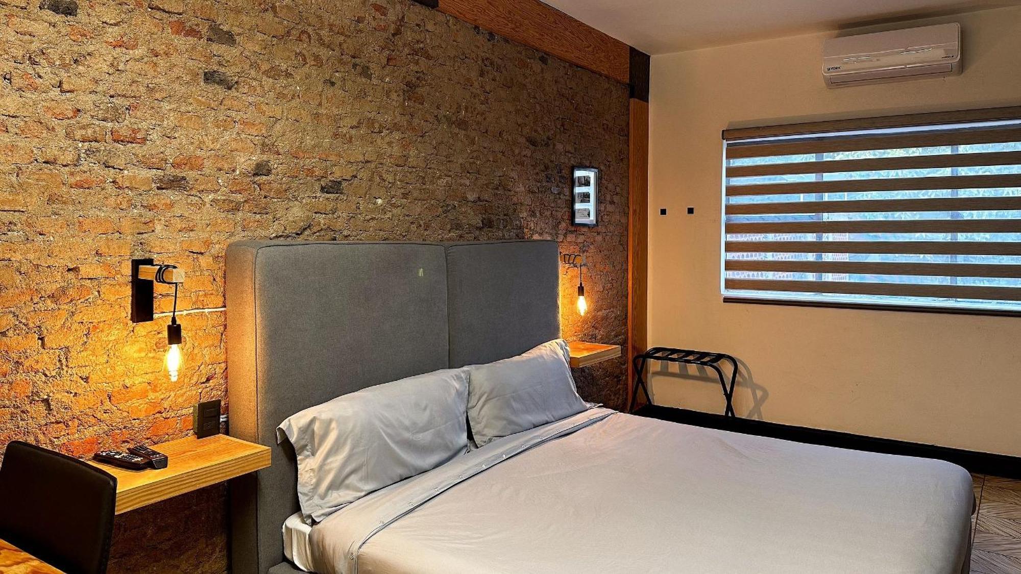 Habitaciones Privadas Con Bano Propio En Una Zona Segura Y Centrica De Guadalajara. Exterior foto