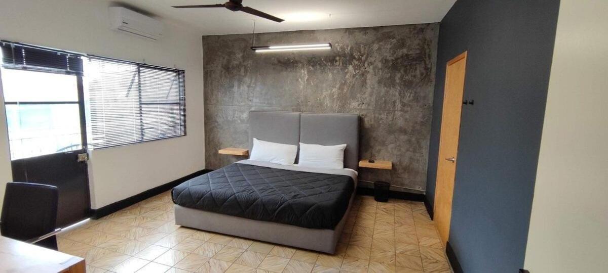 Habitaciones Privadas Con Bano Propio En Una Zona Segura Y Centrica De Guadalajara. Exterior foto